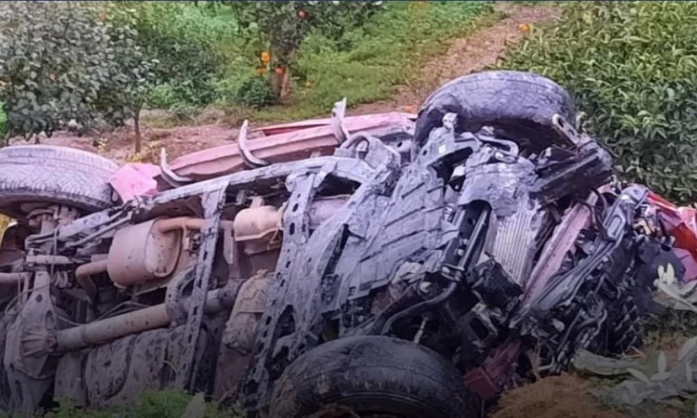 Σοβαρό τροχαίο στην Κρήτη – Σε κρίσιμη κατάσταση ο οδηγός του αγροτικού